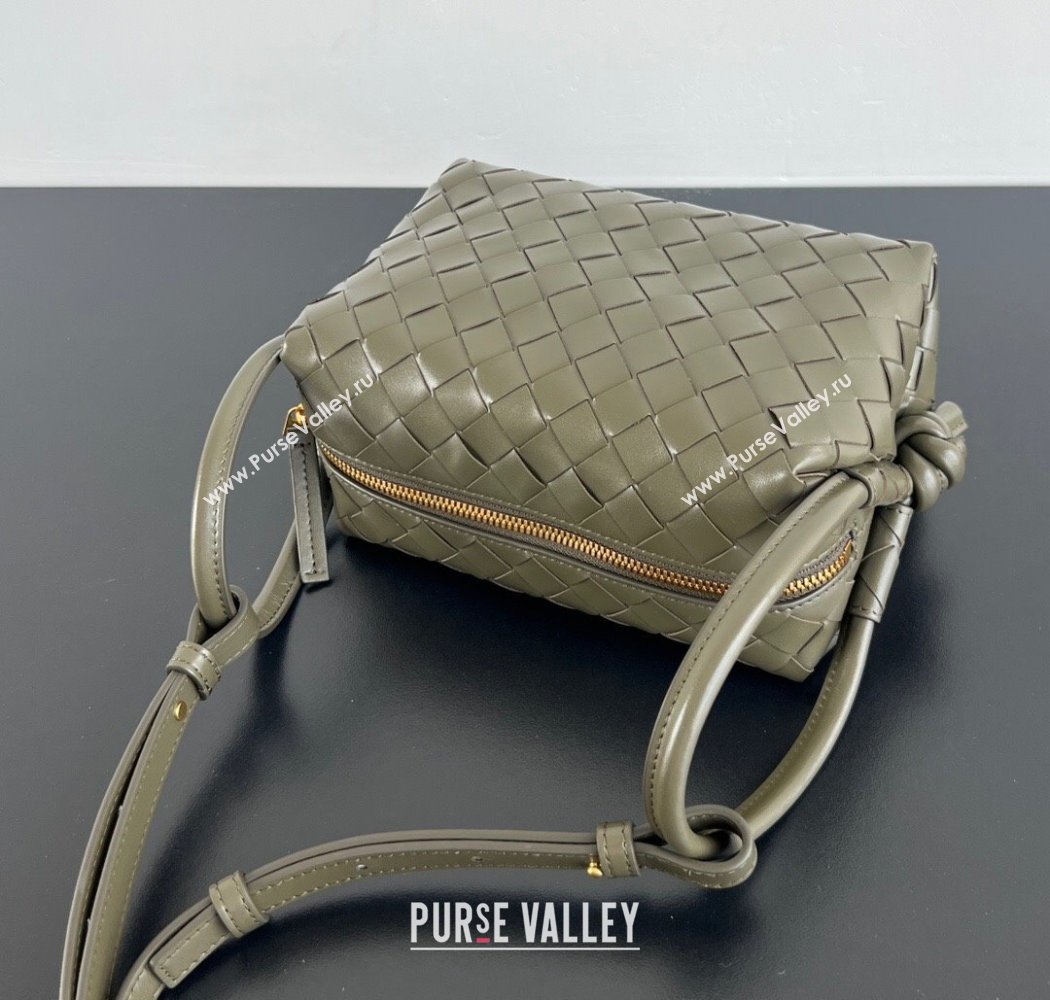 Bottega Veneta Small Loop Cross-Body Bag in Intrecciato Leather 796615 Cypress Green 2025 (WT-250924029)