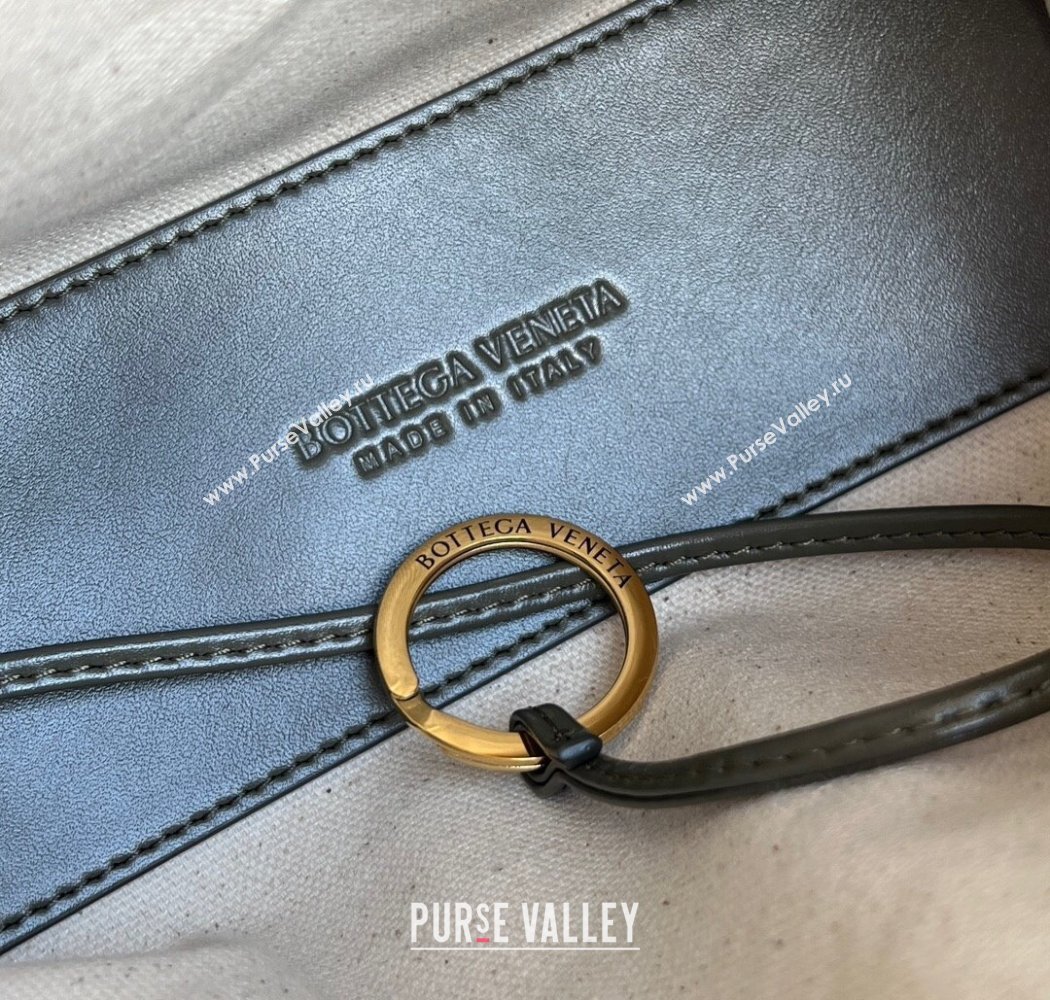 Bottega Veneta Small Loop Cross-Body Bag in Intrecciato Leather 796615 Cypress Green 2025 (WT-250924029)