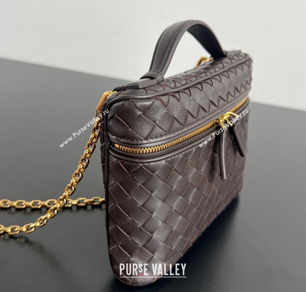 Bottega Veneta Small Soft Vanity Bag in Intrecciato Leather Fondant Brown 2025 843800 (WT-250924004)