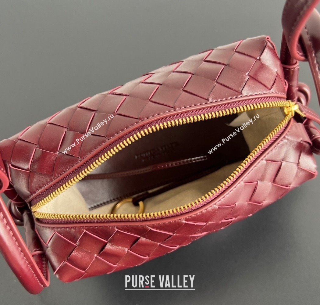Bottega Veneta Small Loop Cross-Body Bag in Intrecciato Leather 796615 Barolo Red 2025 (WT-250924031)