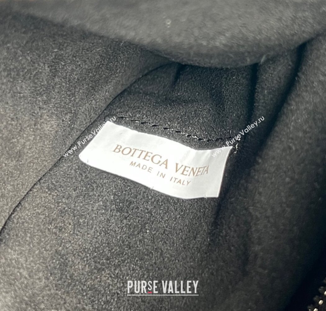 Bottega Veneta Mens Arco Camera Bag Bag in Intrecciato Smooth Leather Black 2025 731165 (WT-250924035)