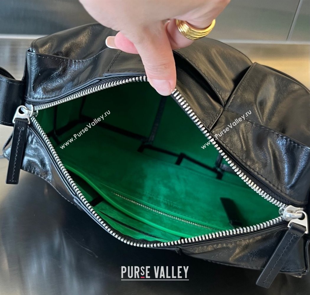 Bottega Veneta Mens Arco Camera Bag Bag in Intrecciato Leather Black2 2025 731165 (WT-250924036)