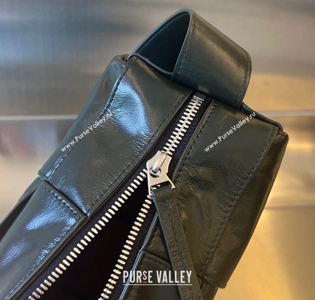 Bottega Veneta Mens Arco Camera Bag Bag in Intrecciato Leather Dark Green 2025 731165 (WT-250924038)