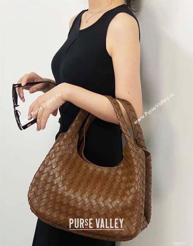 Bottega Veneta Campana Shoulder Bag in Intrecciato Leather Nocciola Brown 2025 844249 (WT-250924005)