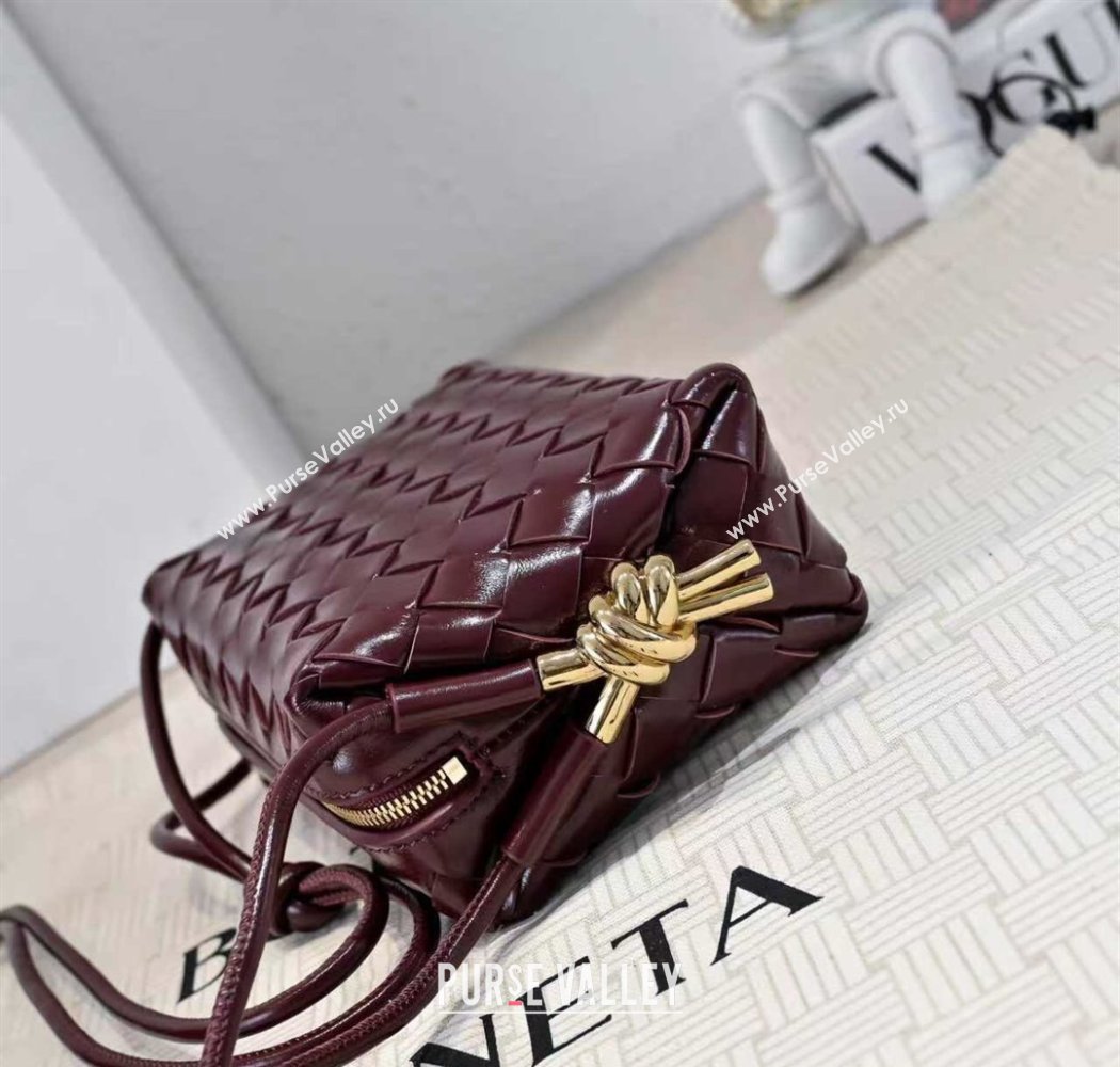 Bottega Veneta Mini Loop Camera Bag in Intrecciato Leather Burgundy 2025 723547 (WT-250924044)