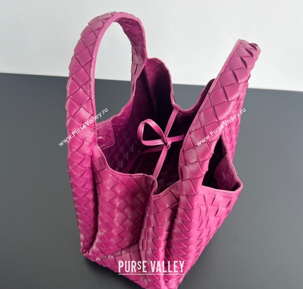 Bottega Veneta Campana Shoulder Bag in Intrecciato Leather Beetroot Purple 2025 844249 (WT-250924006)