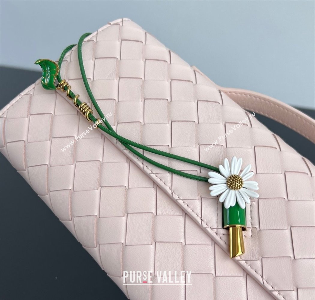 Bottega Veneta Andiamo Daisy Long Clutch Bag in Intrecciato Leather Seashell Pink 2025 836810 (WT-250924026)