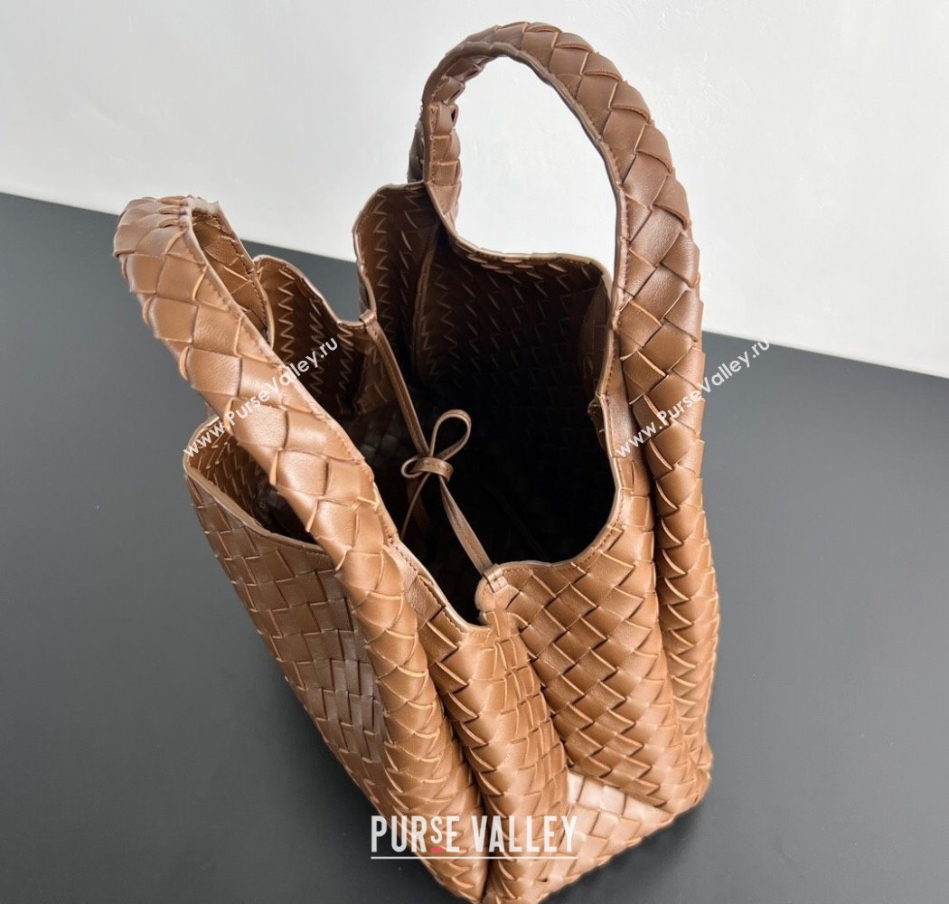 Bottega Veneta Large Campana Shoulder Bag in Intrecciato Leather Nocciola Brown 2025 844250 (WT-250924013)