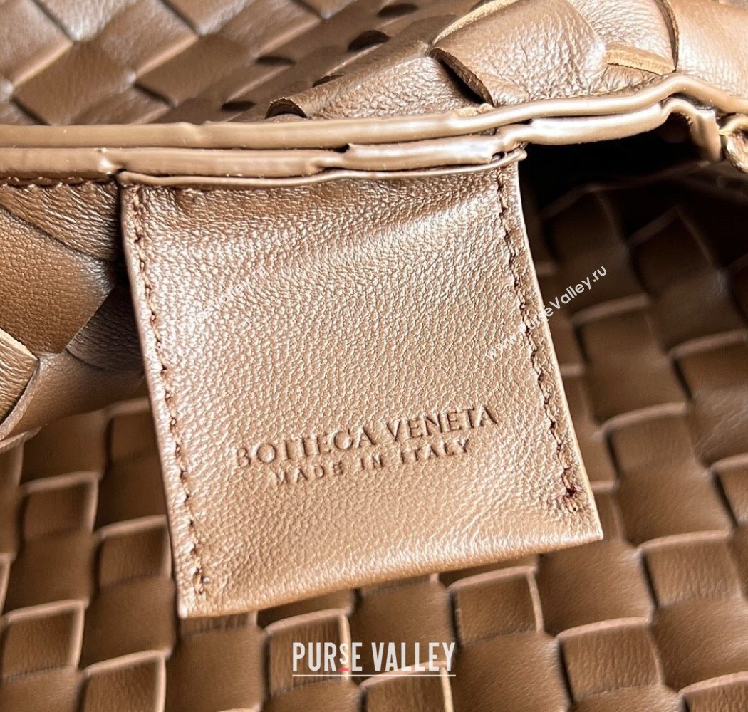 Bottega Veneta Campana Shoulder Bag in Intrecciato Leather Nocciola Brown 2025 844249 (WT-250924005)