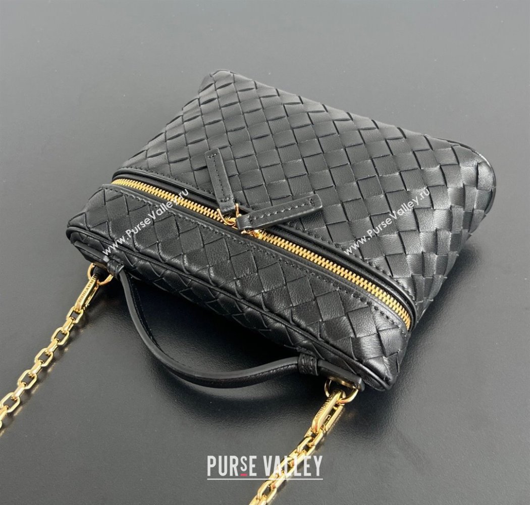 Bottega Veneta Small Soft Vanity Bag in Intrecciato Leather Black 2025 843800 (WT-250924002)