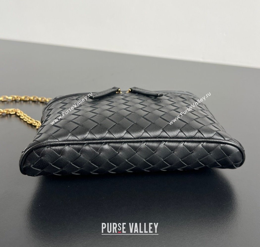Bottega Veneta Small Soft Vanity Bag in Intrecciato Leather Black 2025 843800 (WT-250924002)