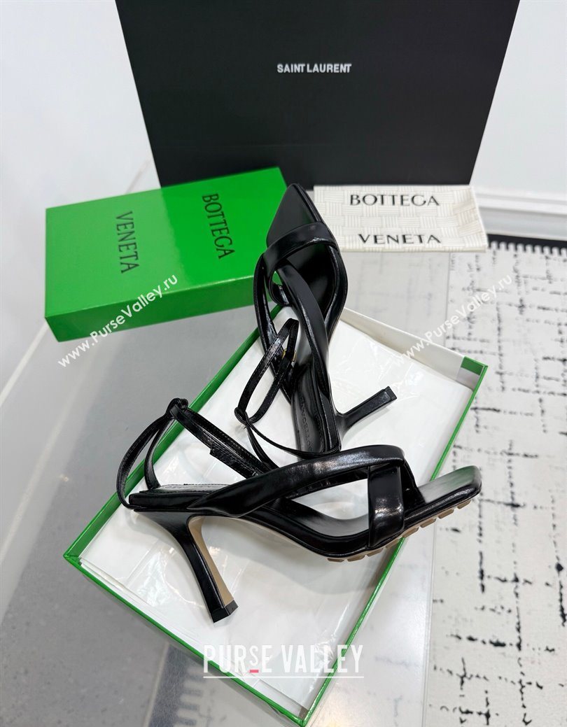 Bottega Veneta Riva Strap Sandals 9cm in Lambskin Leather Black 2025 (KER-251027151)