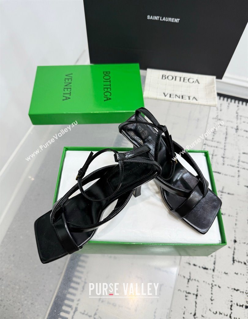 Bottega Veneta Riva Strap Sandals 9cm in Lambskin Leather Black 2025 (KER-251027151)