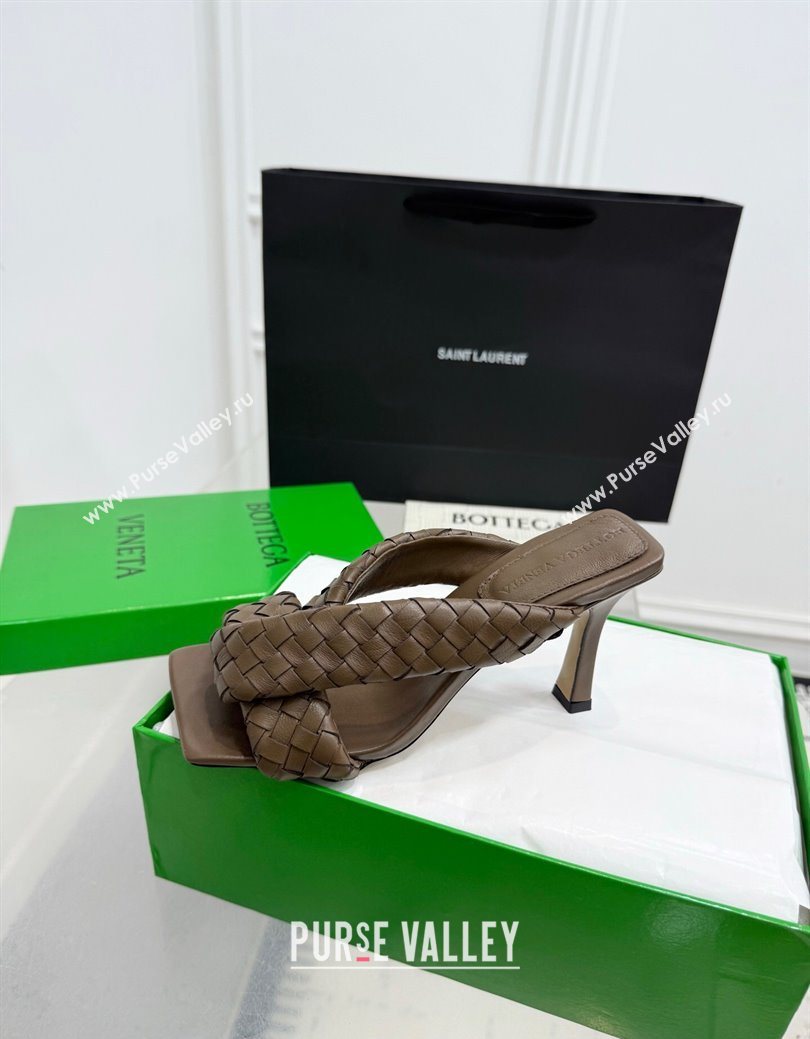 Bottega Veneta Riva Heel Slides Sandal 9cm in Woven Leather Brown 2025 (KER-251027158)