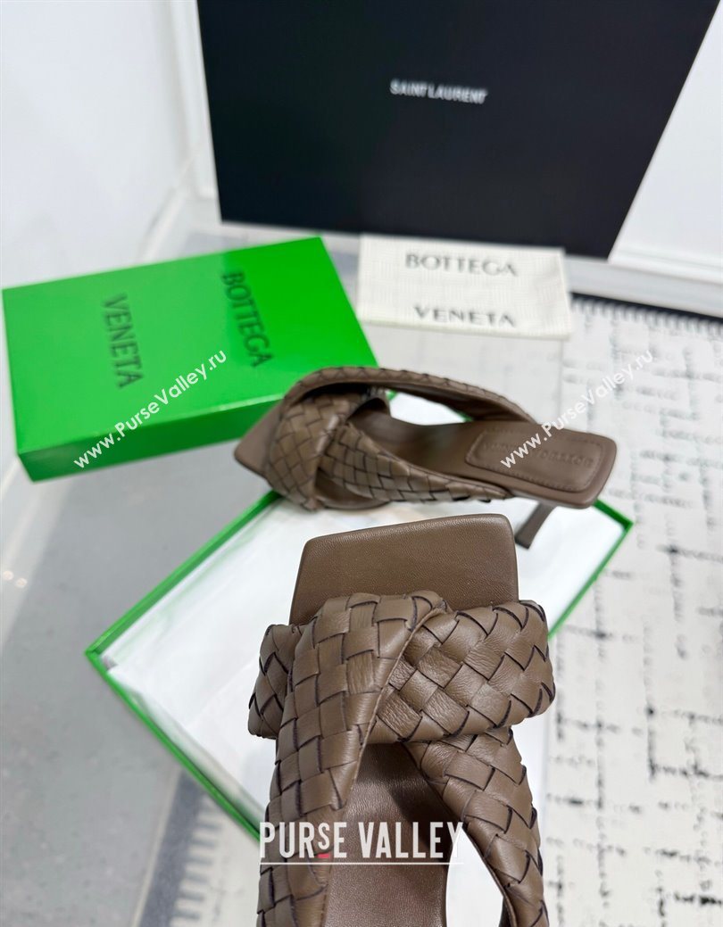 Bottega Veneta Riva Heel Slides Sandal 9cm in Woven Leather Brown 2025 (KER-251027158)