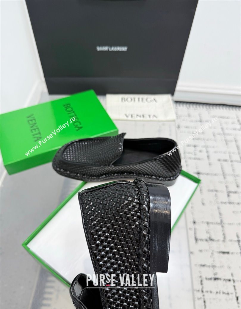 Bottega Veneta Daddy Loafers in Woven Leather Black 2025 (KER-251027145)