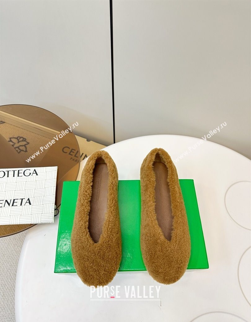 Bottega Veneta Rosa Ballerina Flat in Shearling Brown 2025 (MD-251027146)