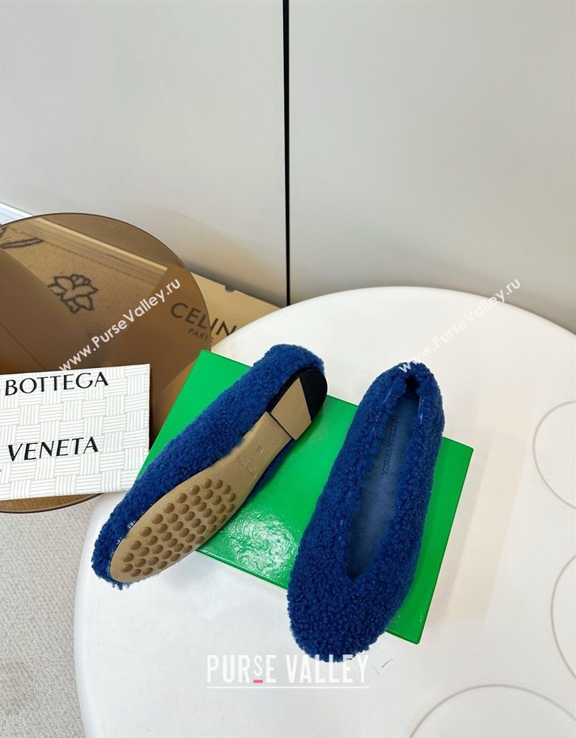 Bottega Veneta Rosa Ballerina Flat in Shearling Blue 2025 (MD-251027148)