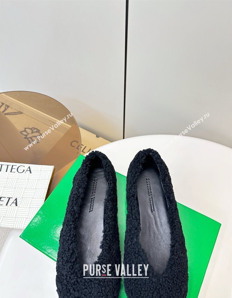 Bottega Veneta Rosa Ballerina Flat in Shearling Black 2025 (MD-251027149)