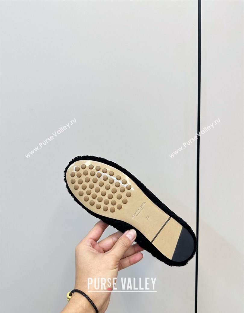 Bottega Veneta Rosa Ballerina Flat in Shearling Black 2025 (MD-251027149)