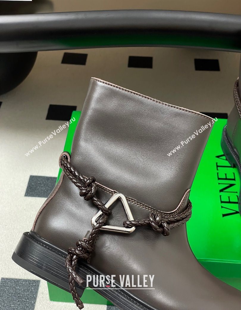 Bottega Veneta James Leather Flat Ankle Boots with Triangle Buckle Fondant Brown 2025 (MD-251027140)