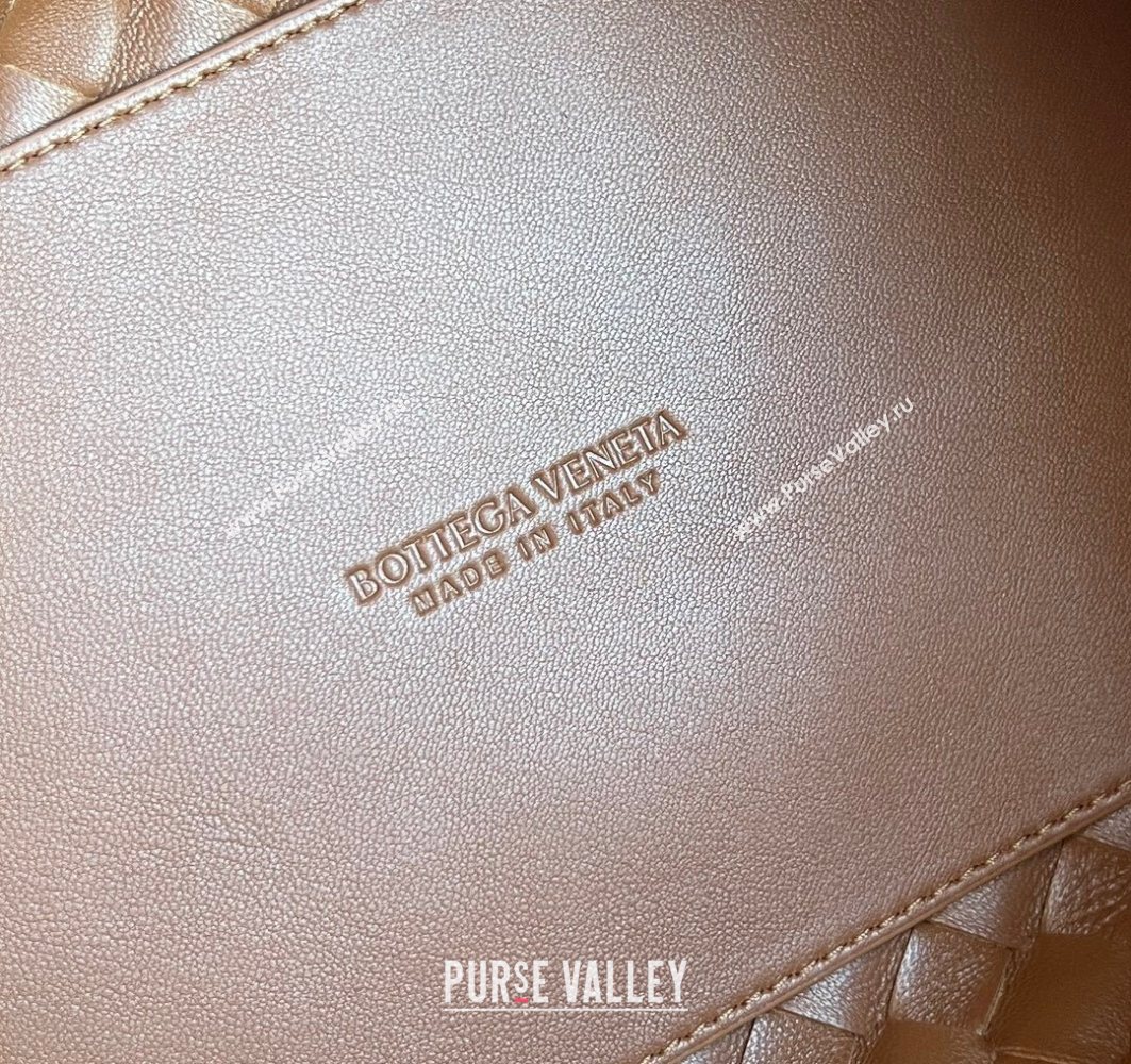 Bottega Veneta Parachute Medium Shoulder Bag in Intrecciato Suede Amber Brown 2025 835921 (WT-251119018)