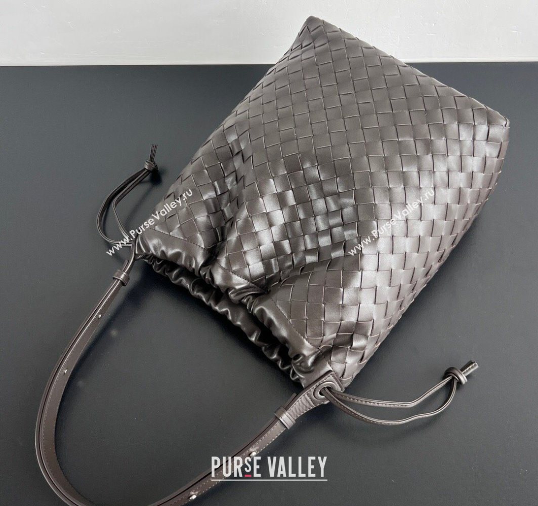 Bottega Veneta Mens Intrecciato Leather Biblioteca Bucket Bag Cypress Green 2025 836020 (WT-251119019)