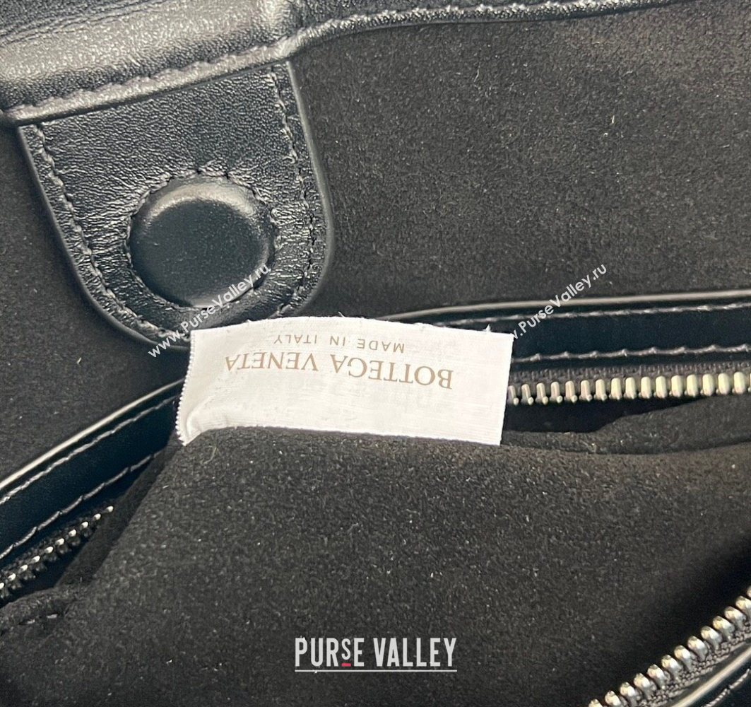 Bottega Veneta Mens Intrecciato Leather Biblioteca Bucket Bag Black 2025 836020 (WT-251119020)