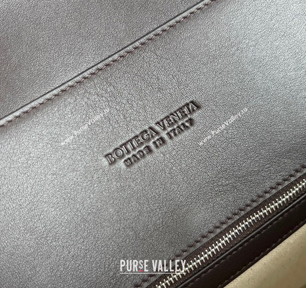 Bottega Veneta Mens Intrecciato Leather Andiamo Voyager Tote Bag Fondant Brown 2025 827066 (WT-251119022)