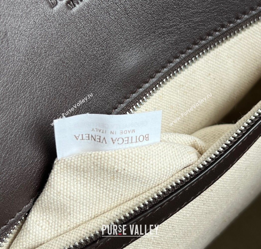 Bottega Veneta Mens Intrecciato Leather Andiamo Voyager Tote Bag Fondant Brown 2025 827066 (WT-251119022)