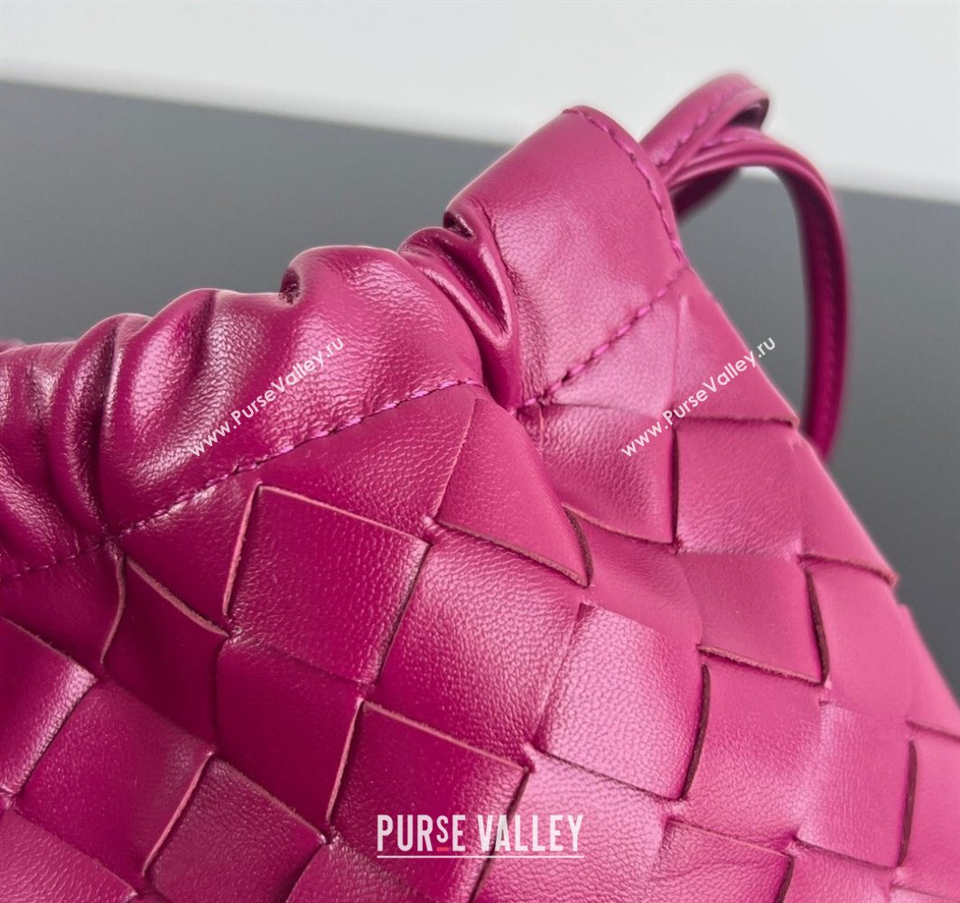 Bottega Veneta Small Dustbag in Intrecciato Leather Cinnabar Red 2025 816987 (WT-251119002)