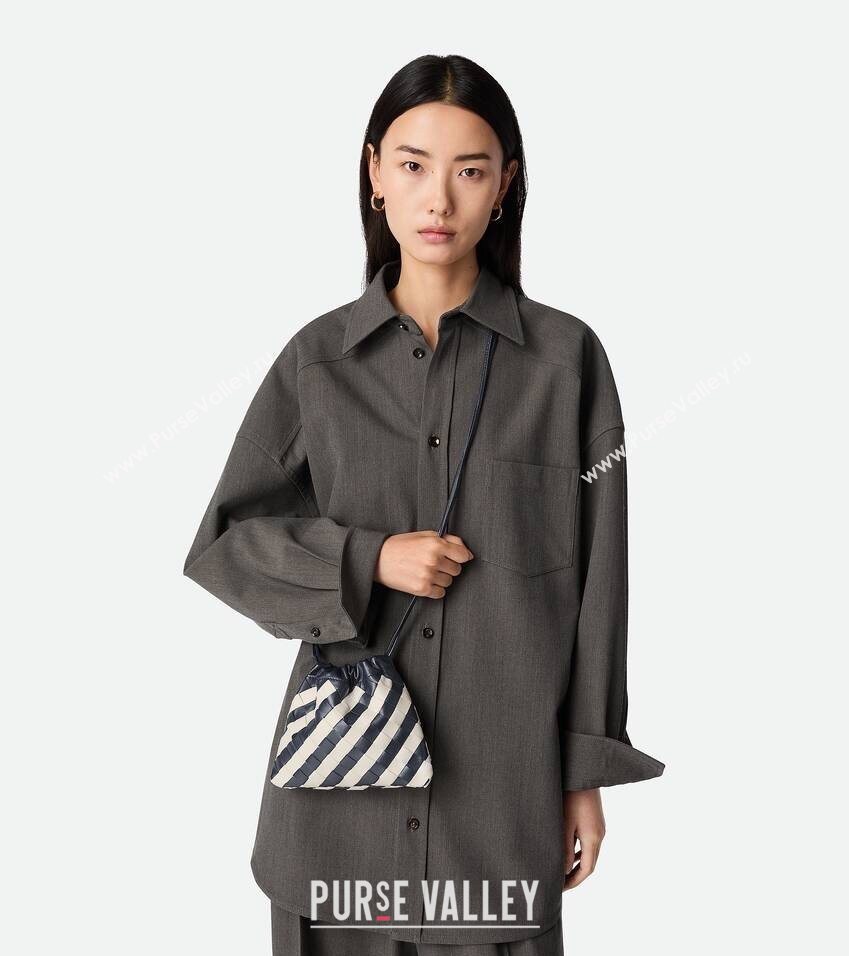 Bottega Veneta Small Dustbag in Intrecciato Leather Blue/White Stripes 2025 816987 (WT-251119001)