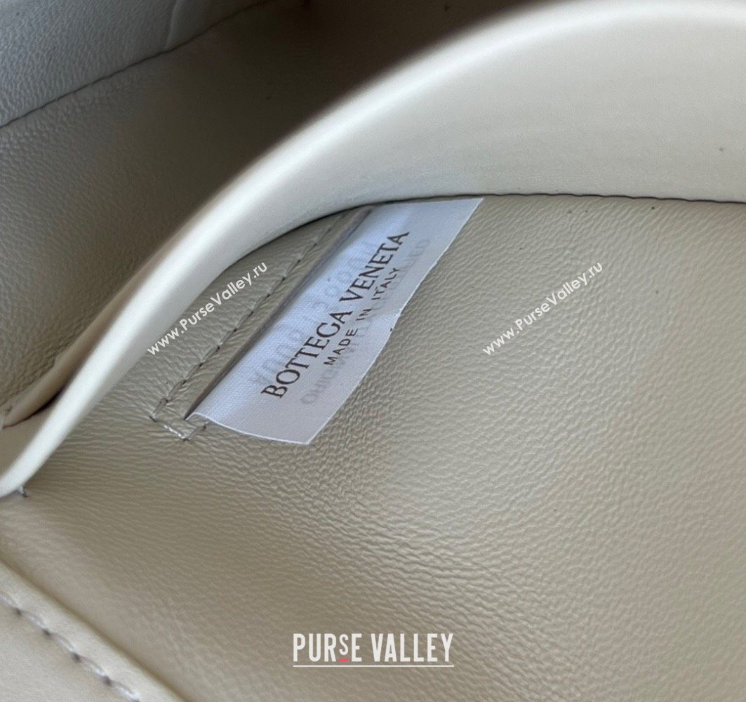 Bottega Veneta Knot Lock Cross-body Bag in Intrecciato Leather Sea Salt 2025 817191 (WT-251119028)