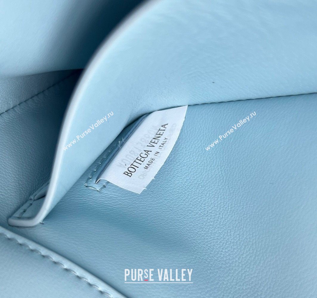 Bottega Veneta Knot Lock Cross-body Bag in Intrecciato Leather Sky Blue 2025 817191 (WT-251119030)