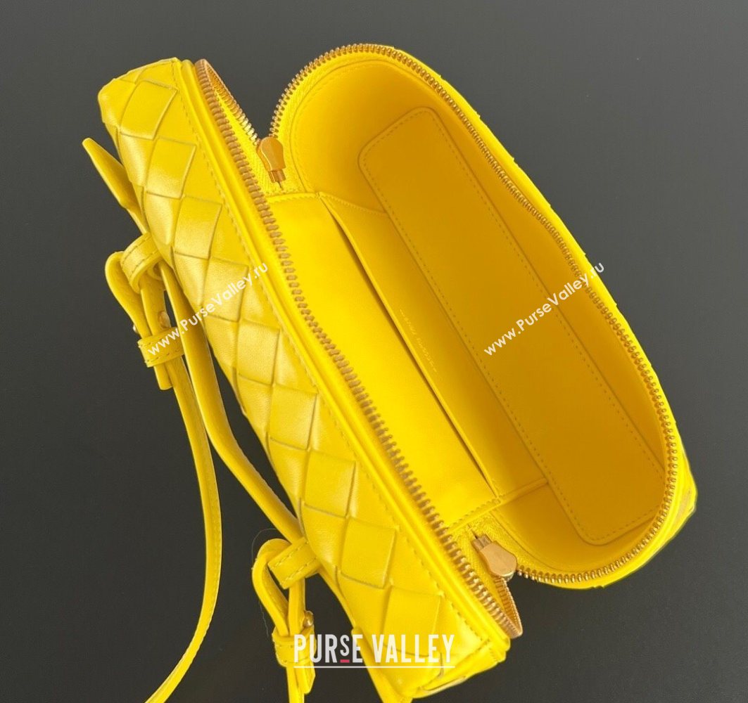 Bottega Veneta Bang Bang Vanity Case in Intrecciato Leather Sulfur Yellow 2025 789109 (WT-251119010)