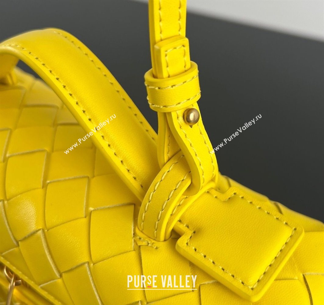 Bottega Veneta Bang Bang Vanity Case in Intrecciato Leather Sulfur Yellow 2025 789109 (WT-251119010)