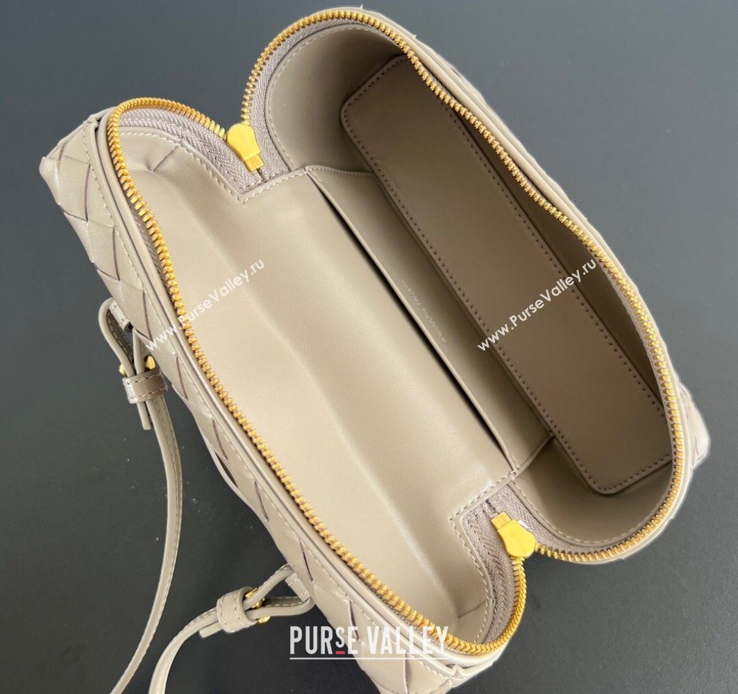 Bottega Veneta Bang Bang Vanity Case in Intrecciato Leather Pinecone Brown 2025 789109 (WT-251119012)
