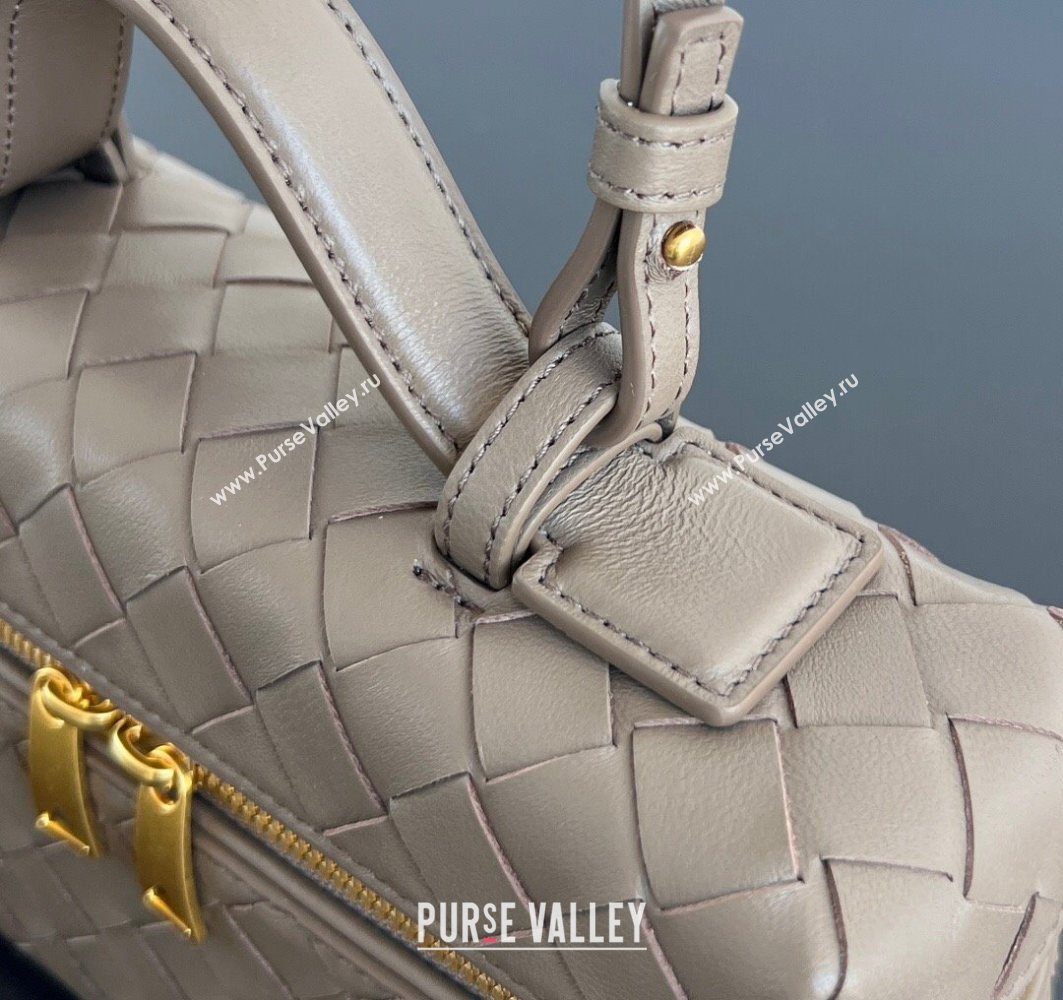 Bottega Veneta Bang Bang Vanity Case in Intrecciato Leather Limestone Grey 2025 789109 (WT-251119013)