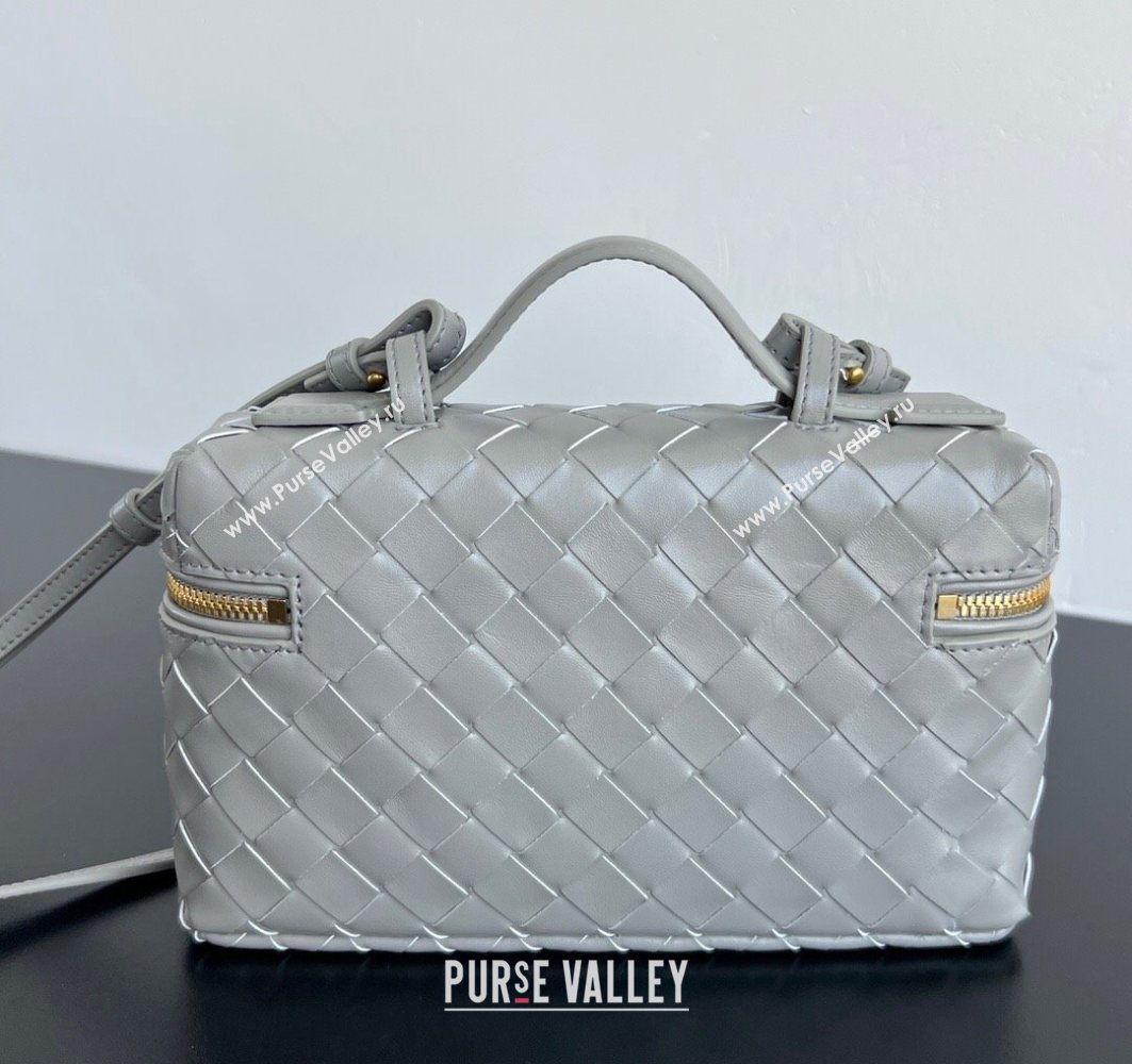 Bottega Veneta Bang Bang Vanity Case in Intrecciato Leather Silver Grey 2025 789109 (WT-251119014)