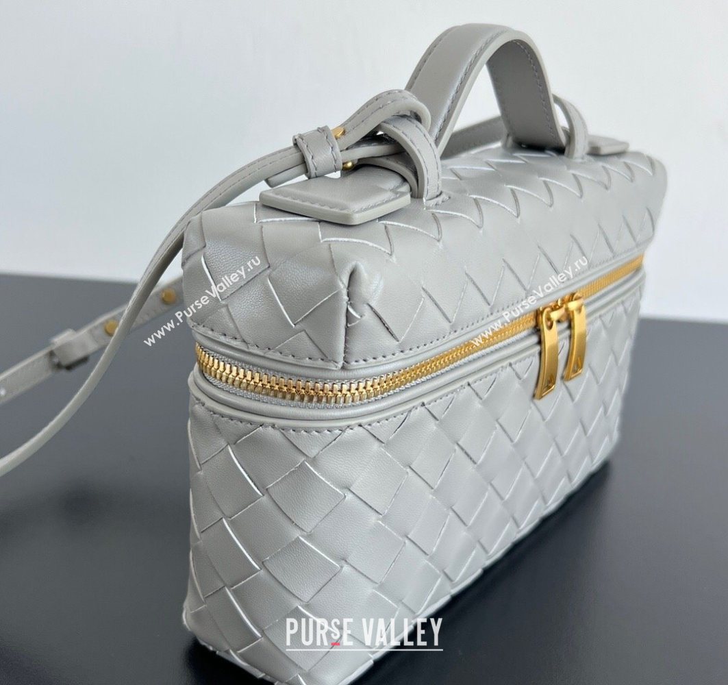 Bottega Veneta Bang Bang Vanity Case in Intrecciato Leather Silver Grey 2025 789109 (WT-251119014)