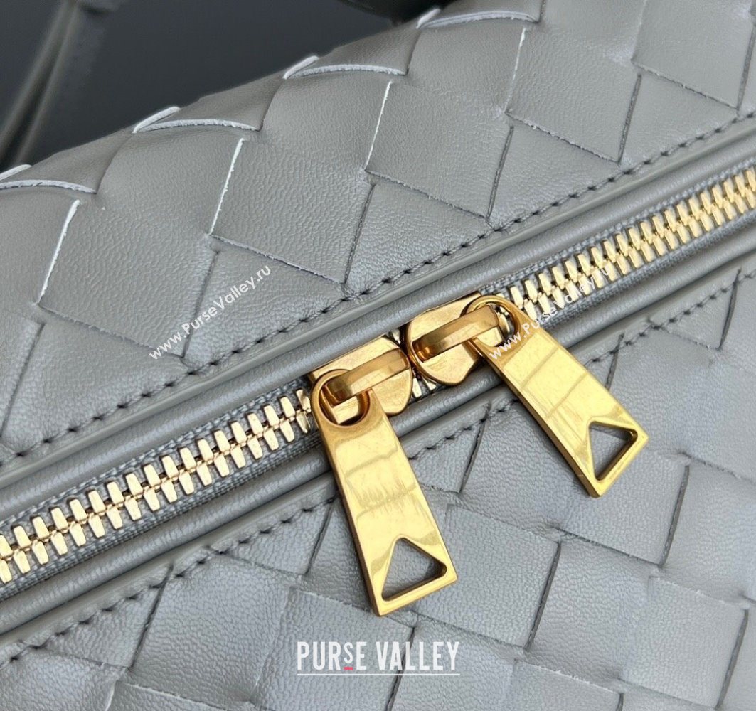 Bottega Veneta Bang Bang Vanity Case in Intrecciato Leather Silver Grey 2025 789109 (WT-251119014)