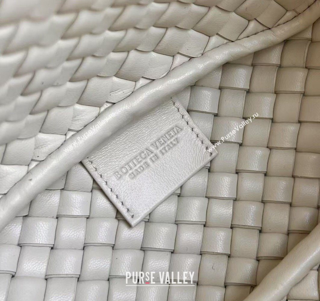 Bottega Veneta Small Cobble Top Handle bag in Intreccio Leather Sea Sault 2025 805739 (WT-251119052)