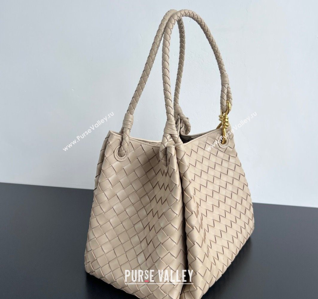 Bottega Veneta Large Parachute Shoulder Bag in Intrecciato Leather 796571 Ecru Beige 2025 (WT-251119059)
