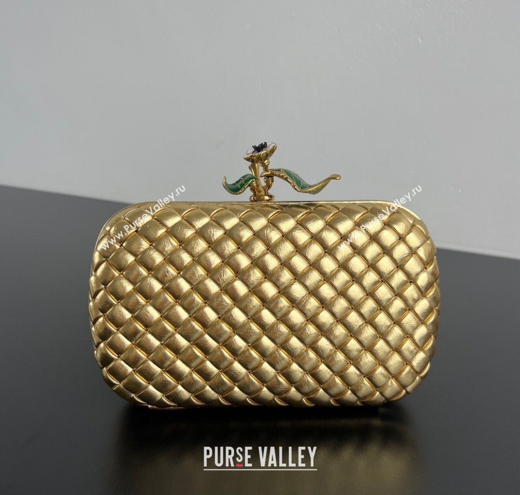 Bottega Veneta Knot Bag in Intrecciato Leather with Flower Clasp Gold 2025 826183 (WT-251119066)