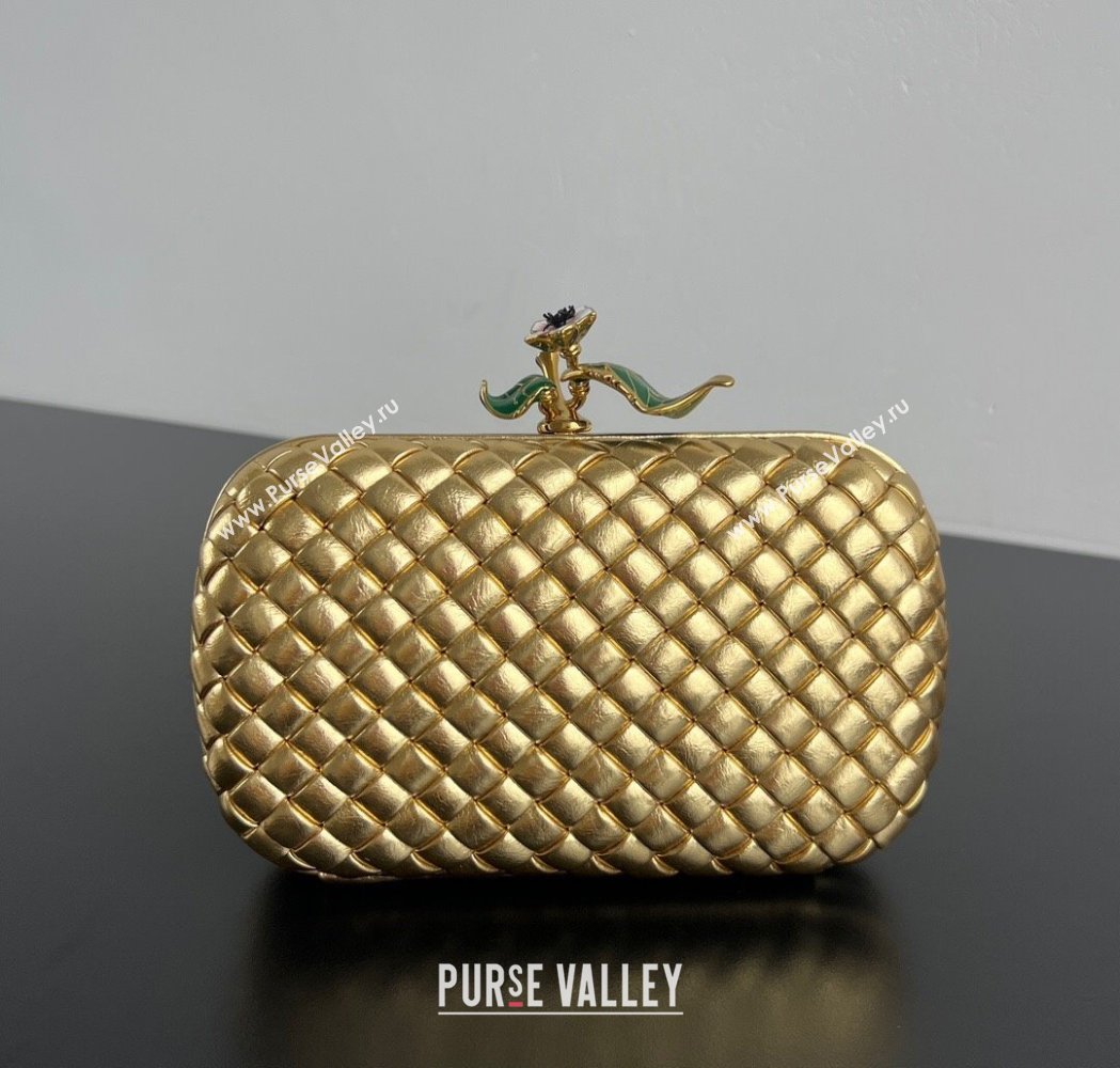 Bottega Veneta Knot Bag in Intrecciato Leather with Flower Clasp Gold-Tone 2025 826183 (WT-260116043)