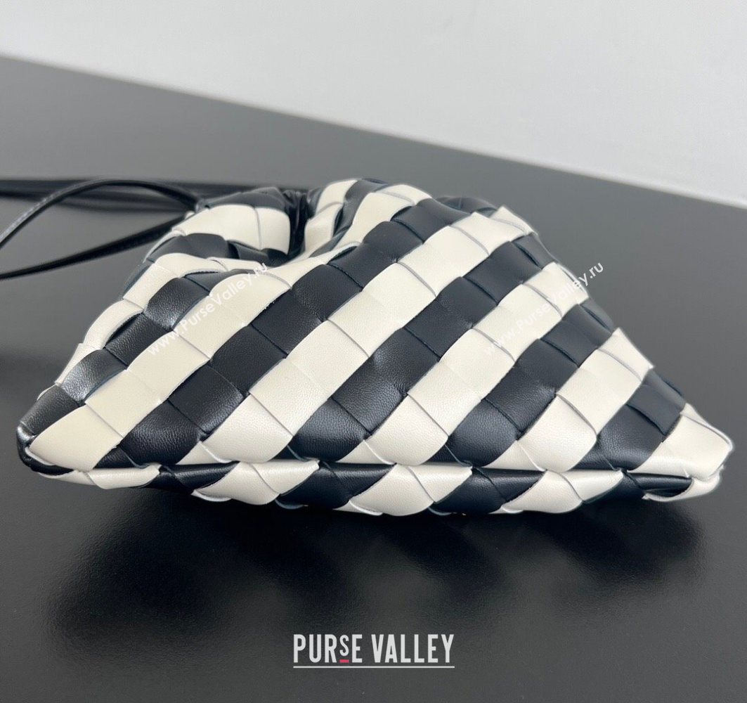 Bottega Veneta Small Dustbag in Intrecciato Leather Blue/White Stripes 2025 816987 (WT-251119001)