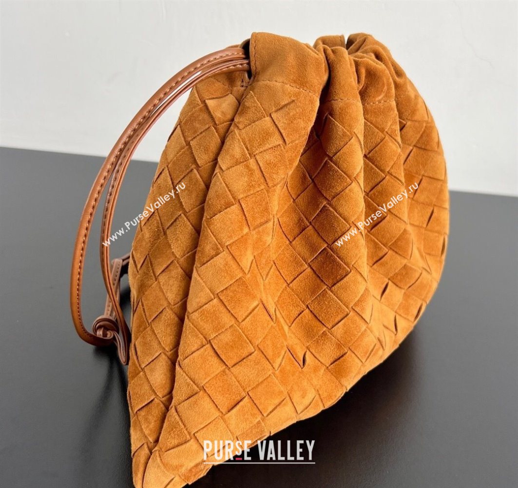 Bottega Veneta Medium Dustbag in Intrecciato Suede 796728 Amber Brown 2025 (WT-251119006)