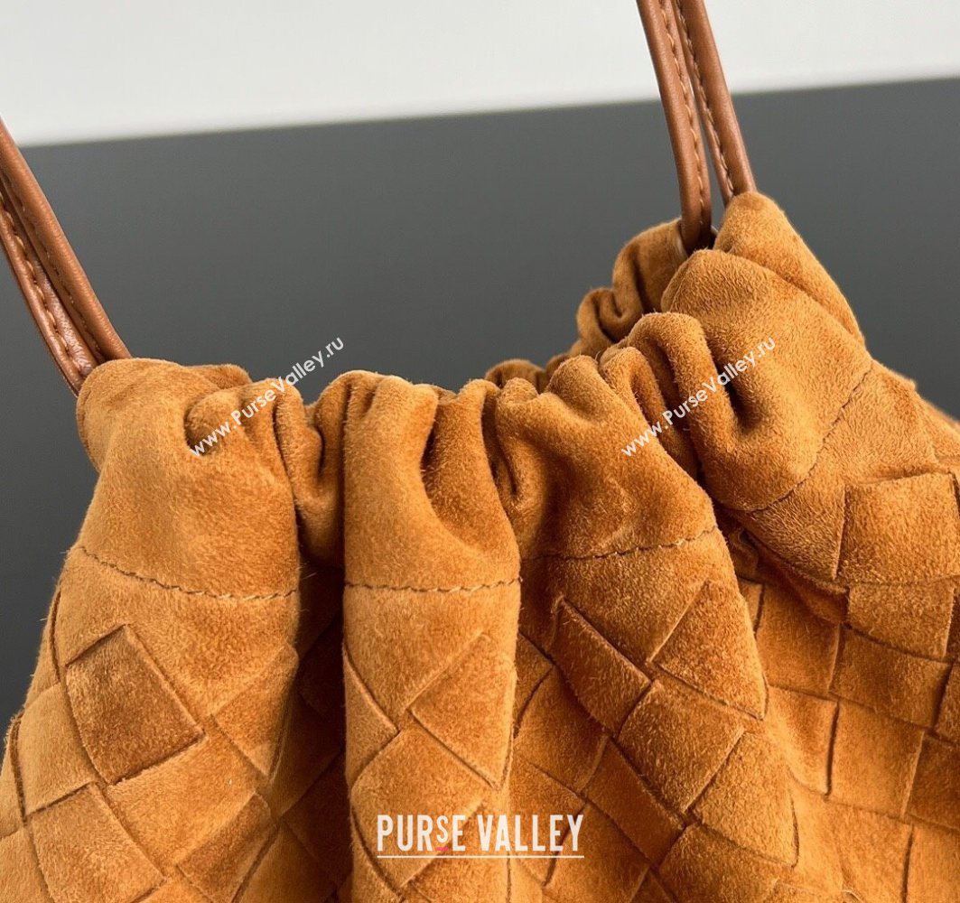 Bottega Veneta Medium Dustbag in Intrecciato Suede 796728 Amber Brown 2025 (WT-251119006)