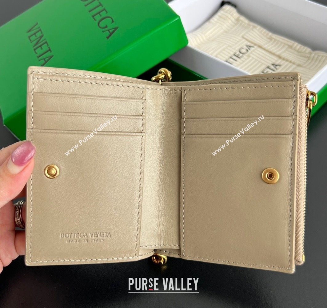 Bottega Veneta Solstice Small Bi-Fold Wallet in Intrecciato Leather Beige 2025 788055 (WT-251119068)