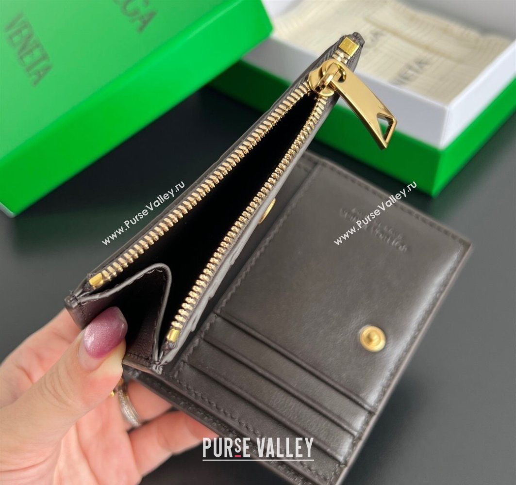 Bottega Veneta Solstice Small Bi-Fold Wallet in Intrecciato Leather Fondant Brown 2025 788055 (WT-251119070)